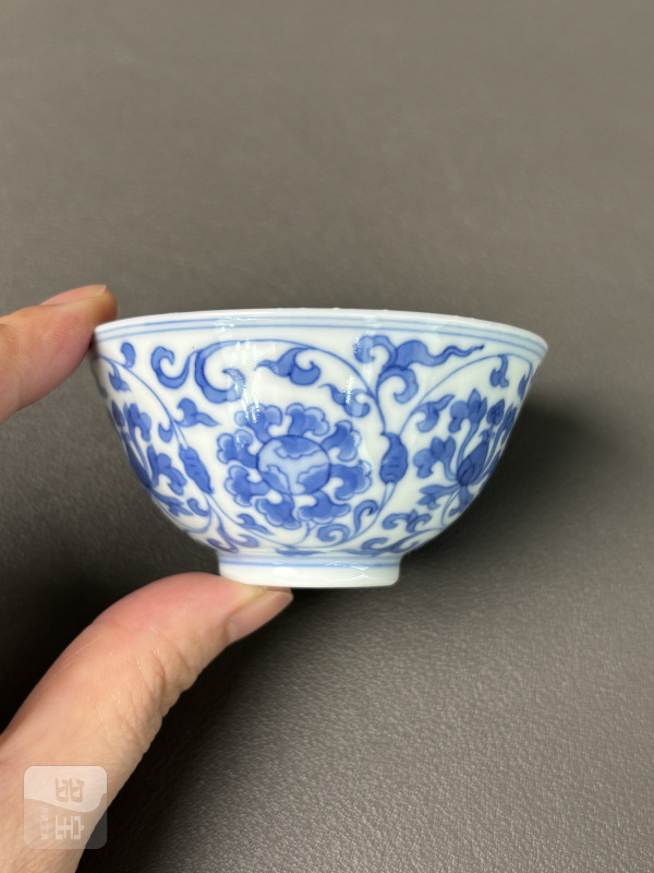 清雍正 青花缠枝宝相花纹杯一对 - 图11